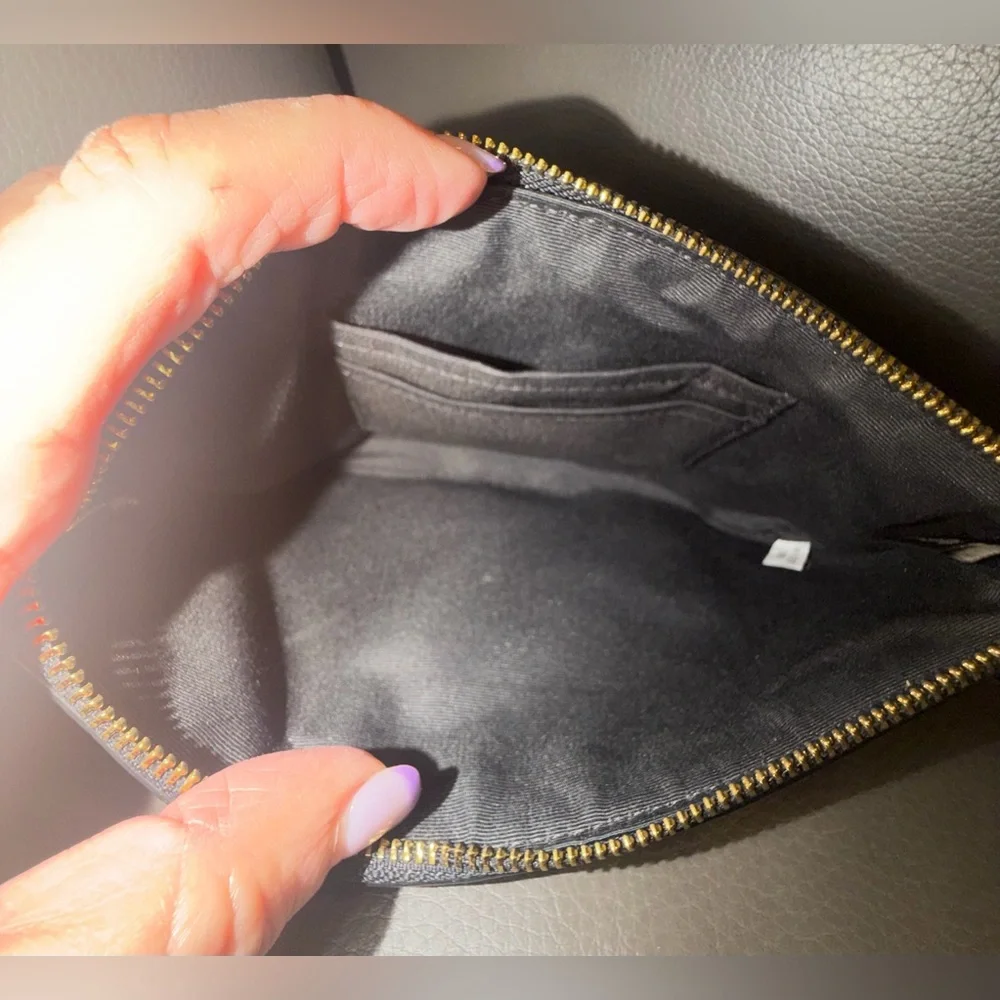 Coach‎ Large Leather Wristlet
